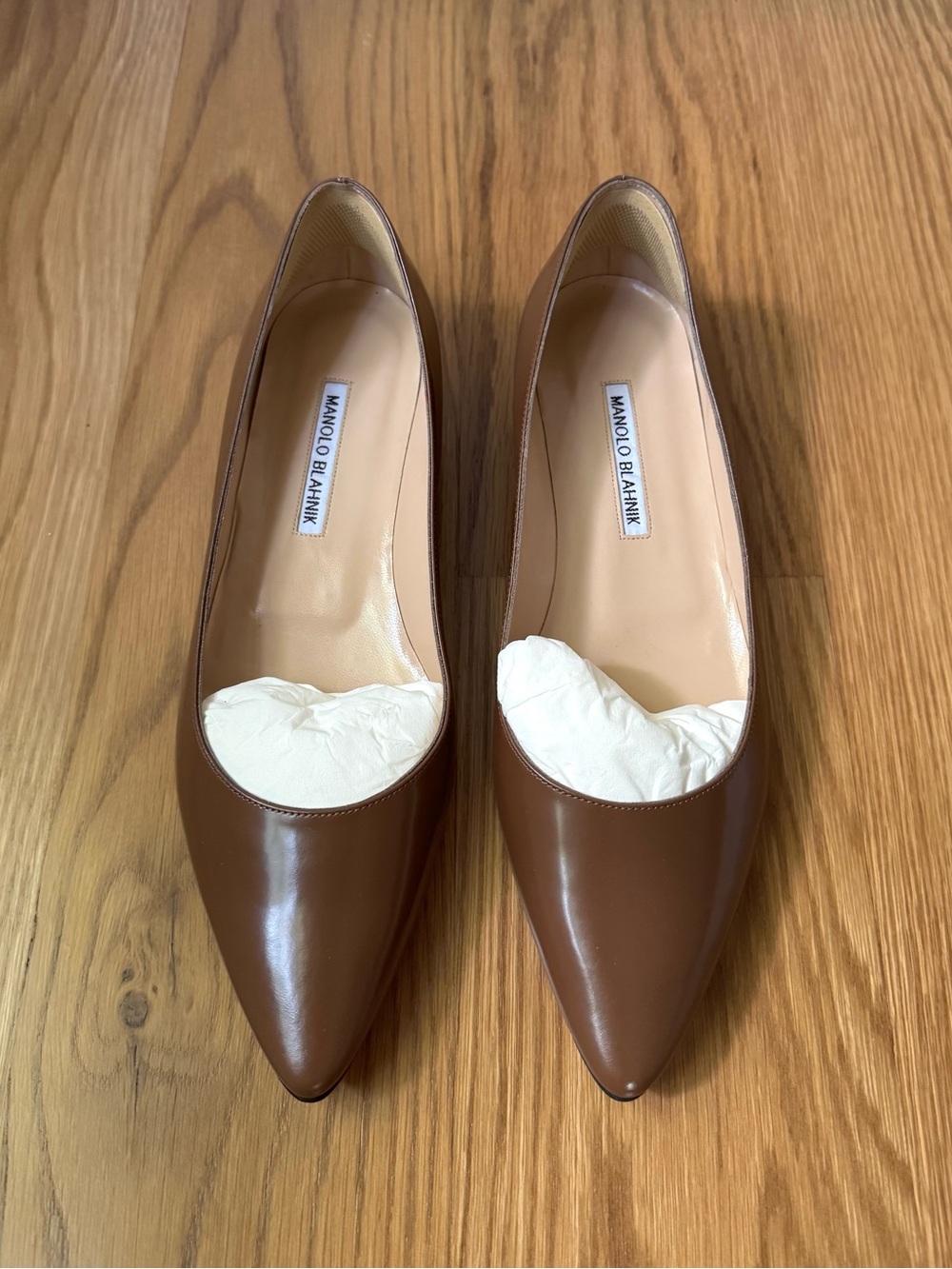 NWT Manolo Blahnik BB 10 Leather Point-Toe Brown Leather Ballet Flats, 39.5/9.5
